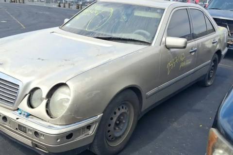 Photo of 1997 Mercedes-Benz E320