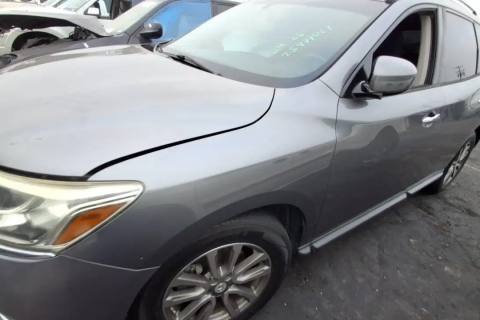 Photo of 2015 Nissan Pathfinder