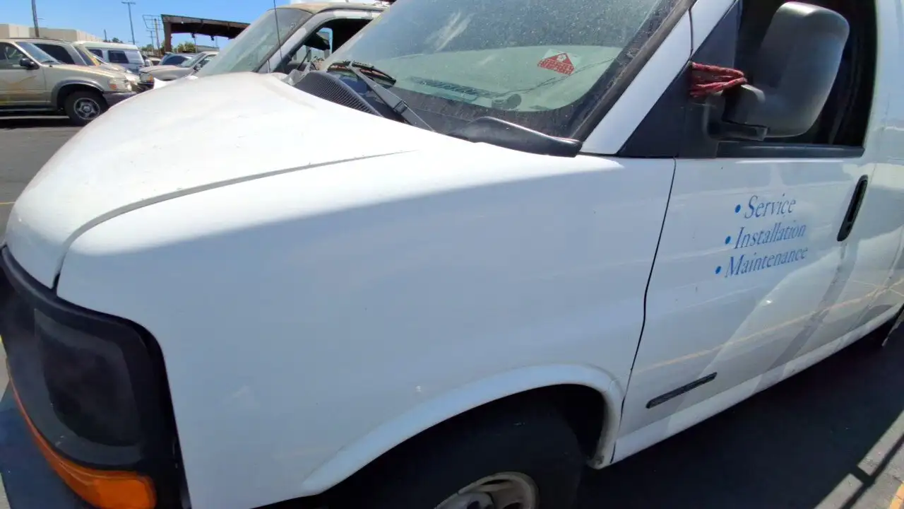 Photo of 2005 Gmc Savana 2500