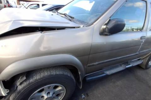 Photo of 2001 Nissan Pathfinder