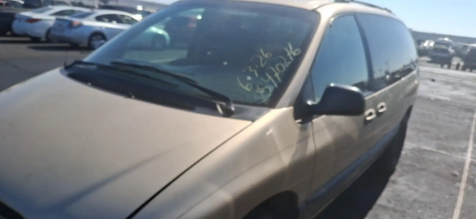 Photo of 1999 Dodge Caravan