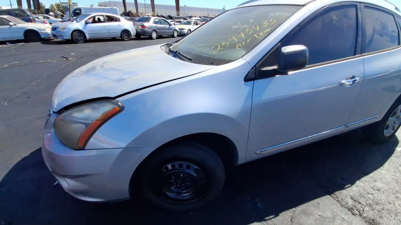 Photo of 2015 Nissan Rogue Select