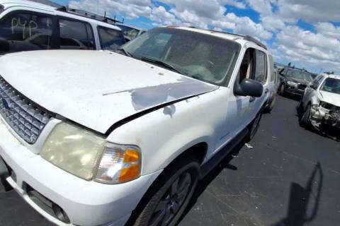 Photo of 2005 Ford Explorer