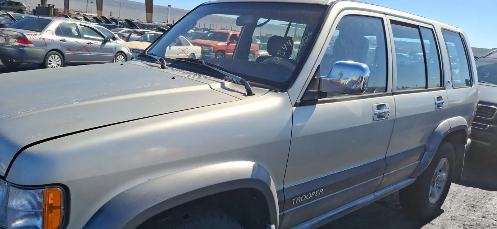 Photo of 1995 Isuzu Trooper