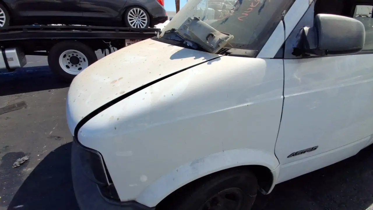 Photo of 2001 Chevrolet Astro