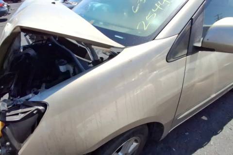 Photo of 2004 Toyota Sienna