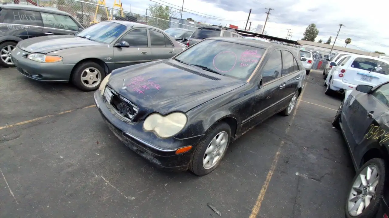 Photo of 2001 Mercedes-Benz C320