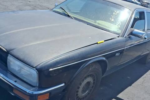 Photo of 1991 Jaguar Vanden Plas