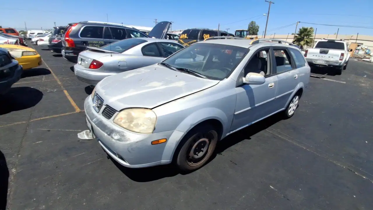 Photo of 2005 Suzuki Forenza