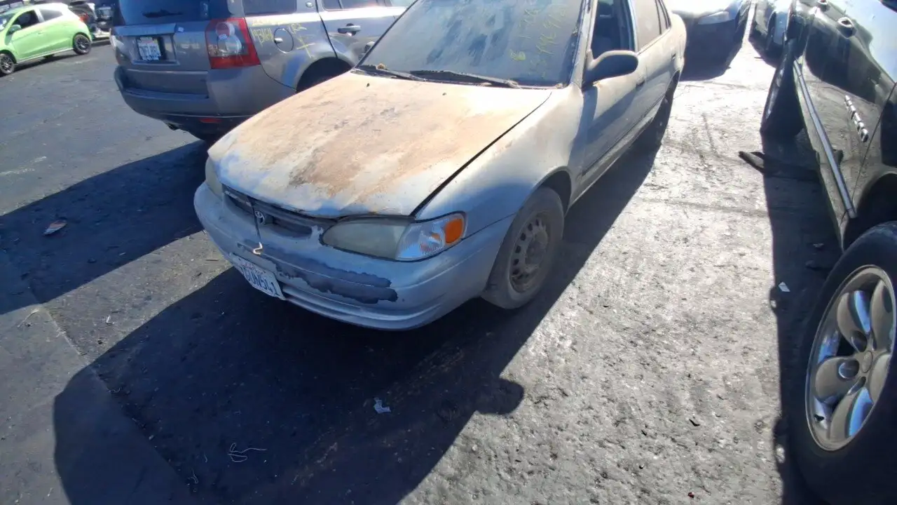 Photo of 2000 Toyota Corolla