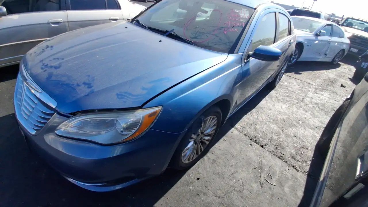 Photo of 2011 Chrysler 200