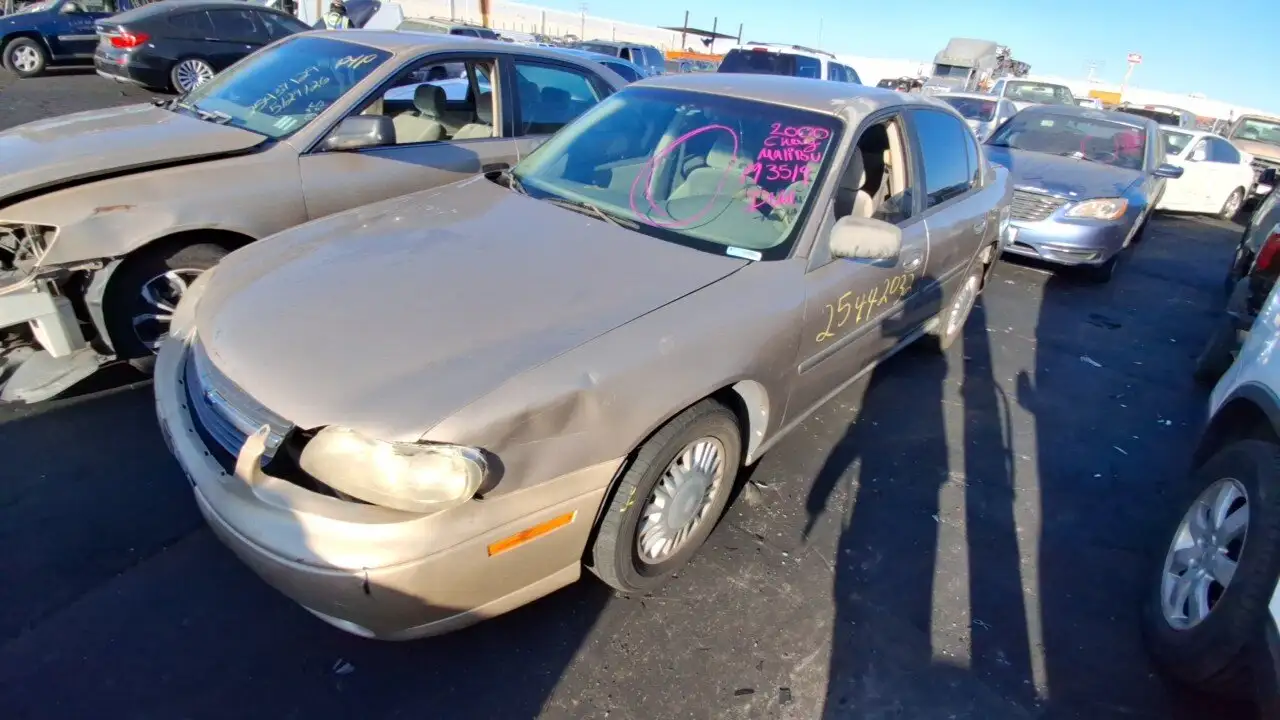 Photo of 2000 Chevrolet Malibu