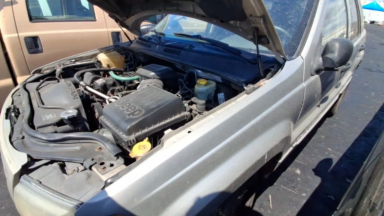 Photo of 2004 Jeep Grand Cherokee