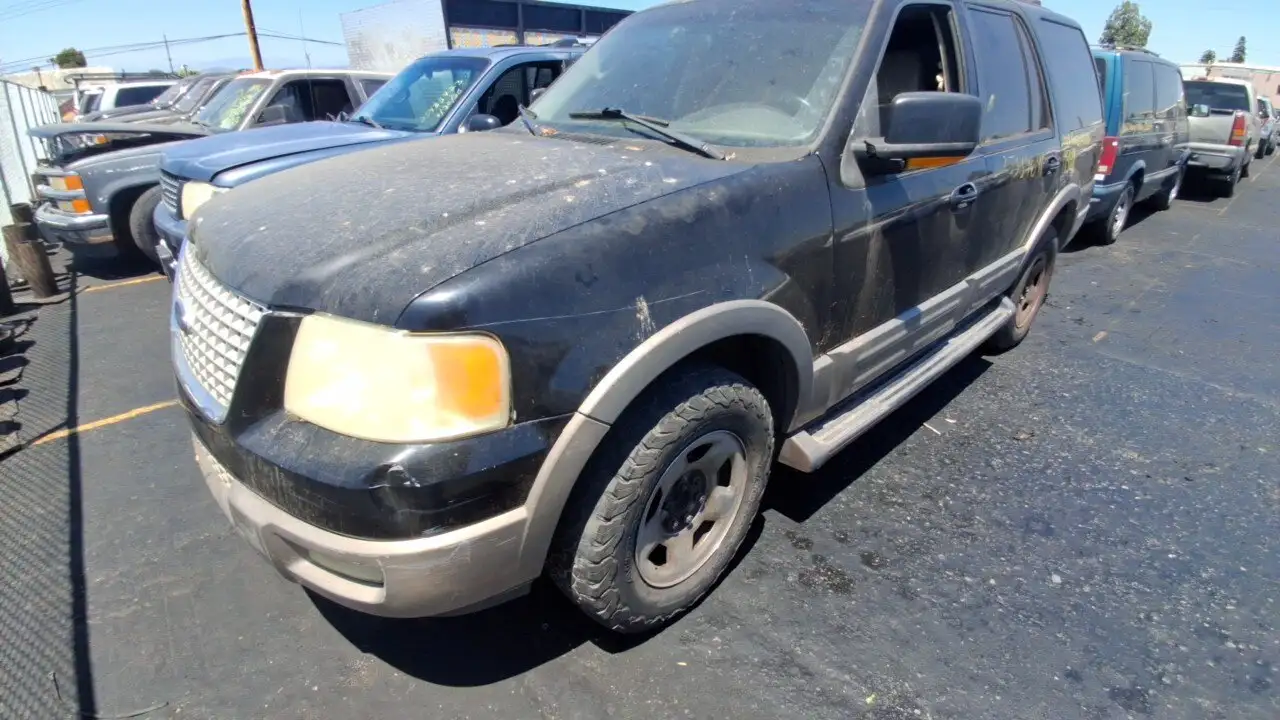 Photo of 2003 Ford Expedition