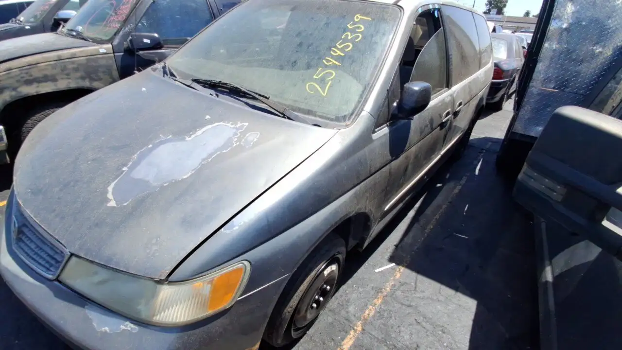 Photo of 2000 Honda Odyssey