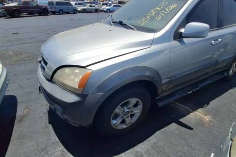 Photo of 2004 Kia Sorento