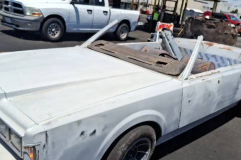 Photo of 1988 Lincoln Town Car