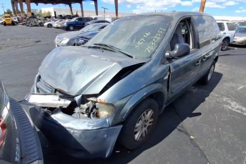 Photo of 2005 Dodge Caravan