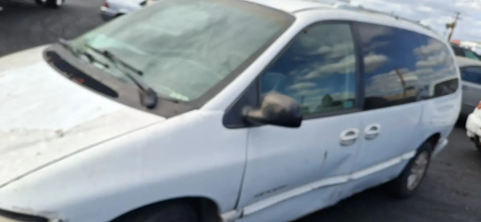 Photo of 1998 Dodge Grand Caravan