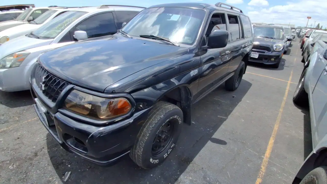 Photo of 2003 Mitsubishi Montero Sport