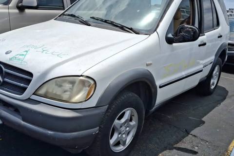 Photo of 1998 Mercedes-Benz Ml320