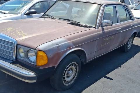 Photo of 1985 Mercedes-Benz 300-Class
