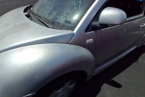 Photo of 2000 Volkswagen Beetle