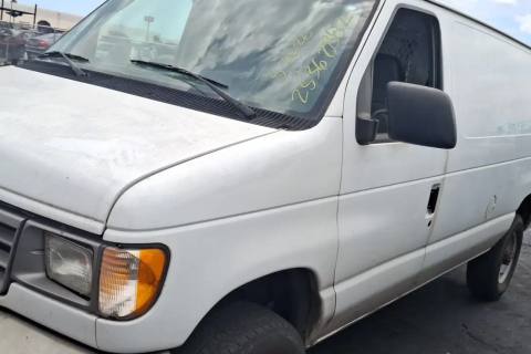 Photo of 1994 Ford E-350 Econoline