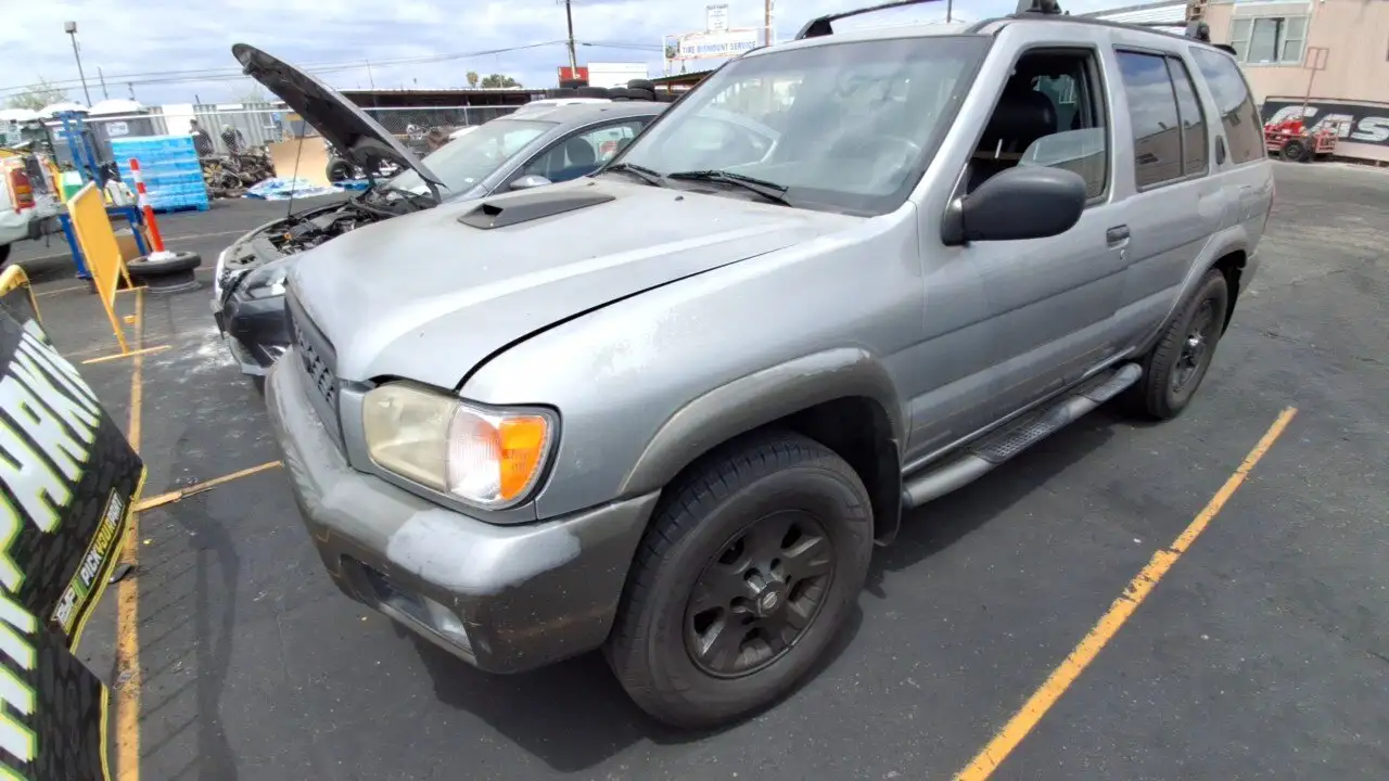 Photo of 2001 Nissan Pathfinder