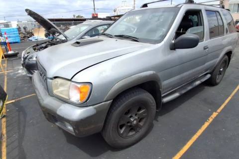 Photo of 2001 Nissan Pathfinder