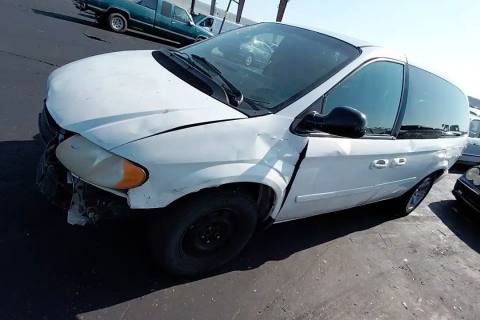 Photo of 2005 Chrysler Town & Country