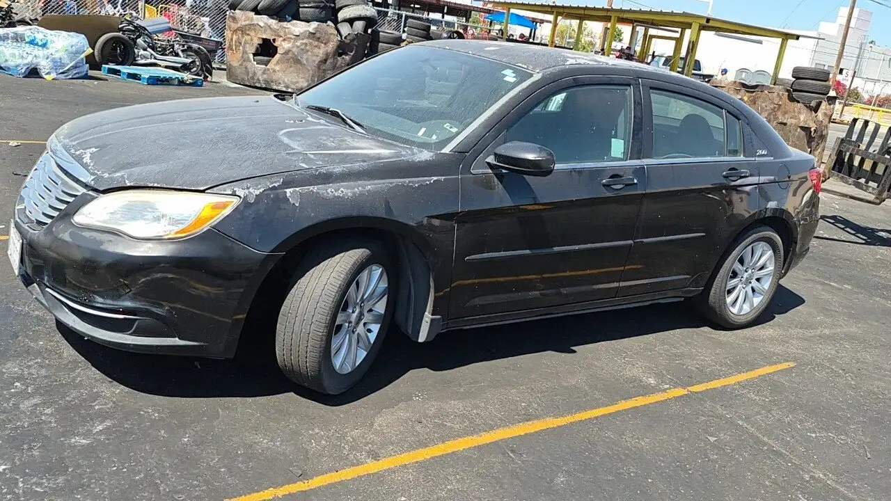 Photo of 2012 Chrysler 200
