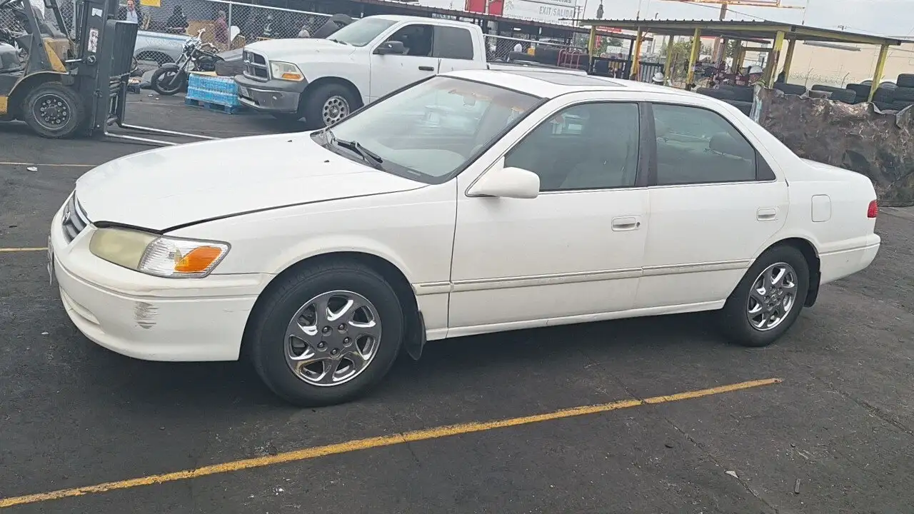 Photo of 2001 Toyota Camry