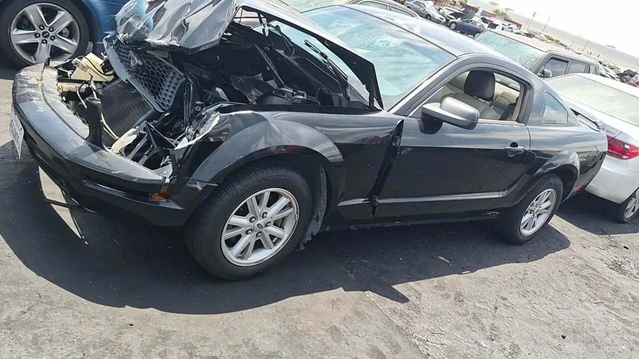 Photo of 2006 Ford Mustang