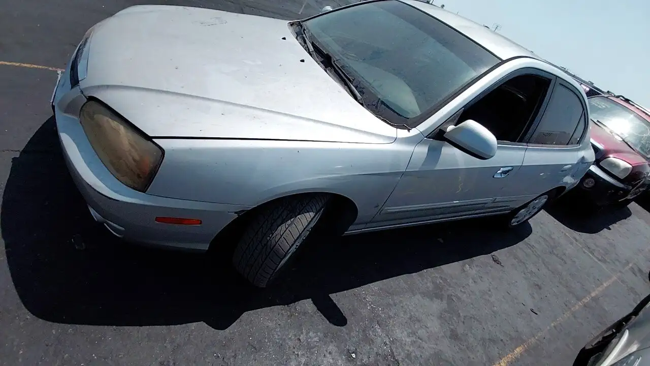 Photo of 2005 Hyundai Elantra