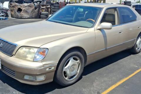 Photo of 1999 Lexus Ls400