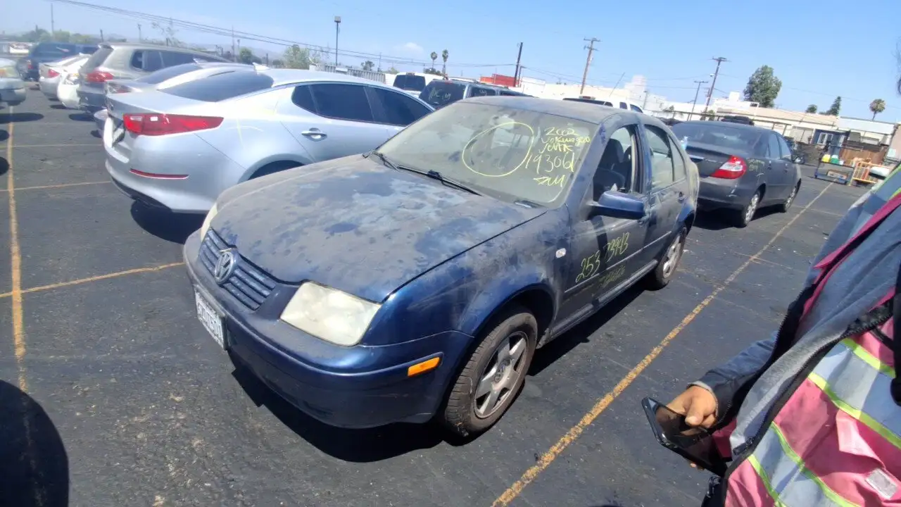 Photo of 2002 Volkswagen Jetta
