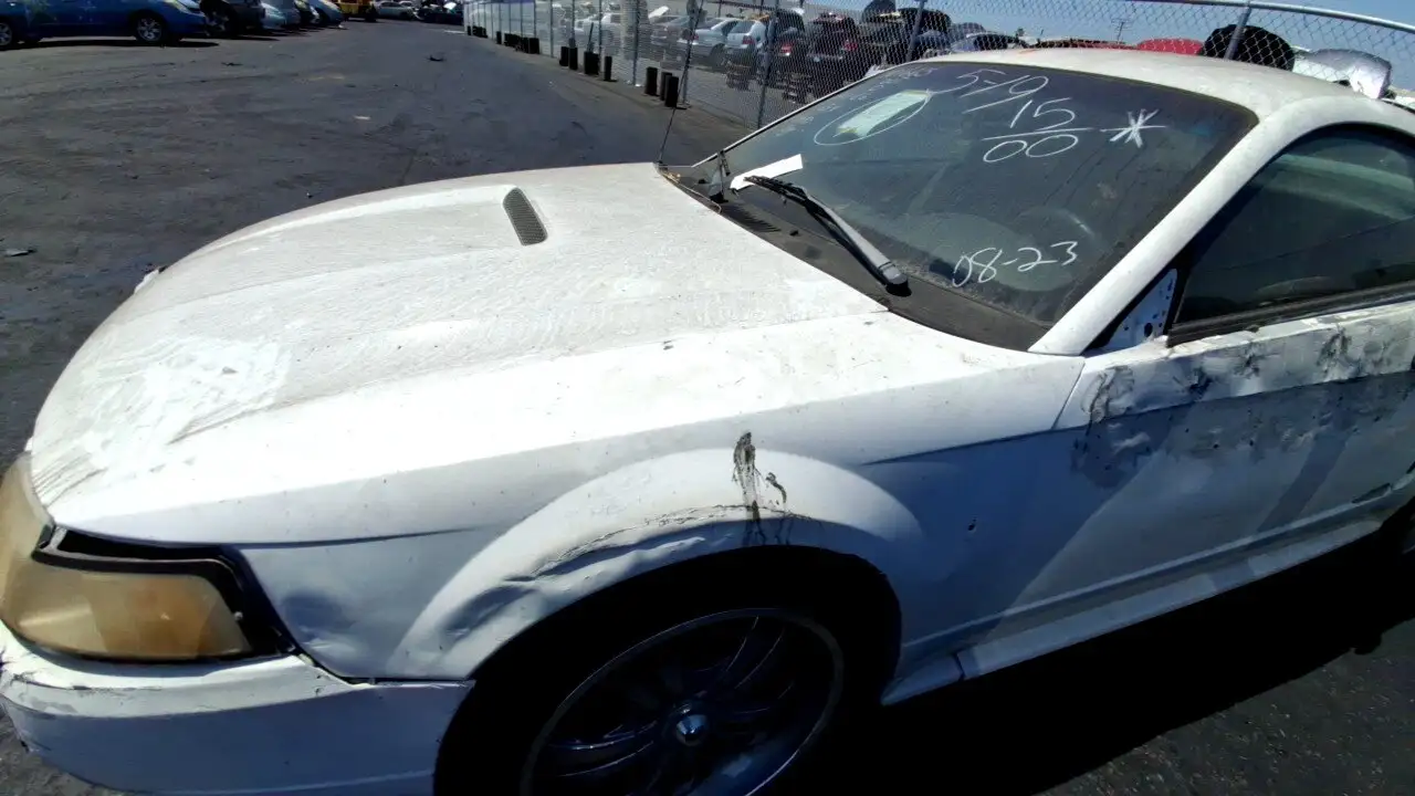 Photo of 2000 Ford Mustang