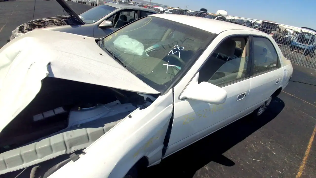 Photo of 2000 Toyota Camry