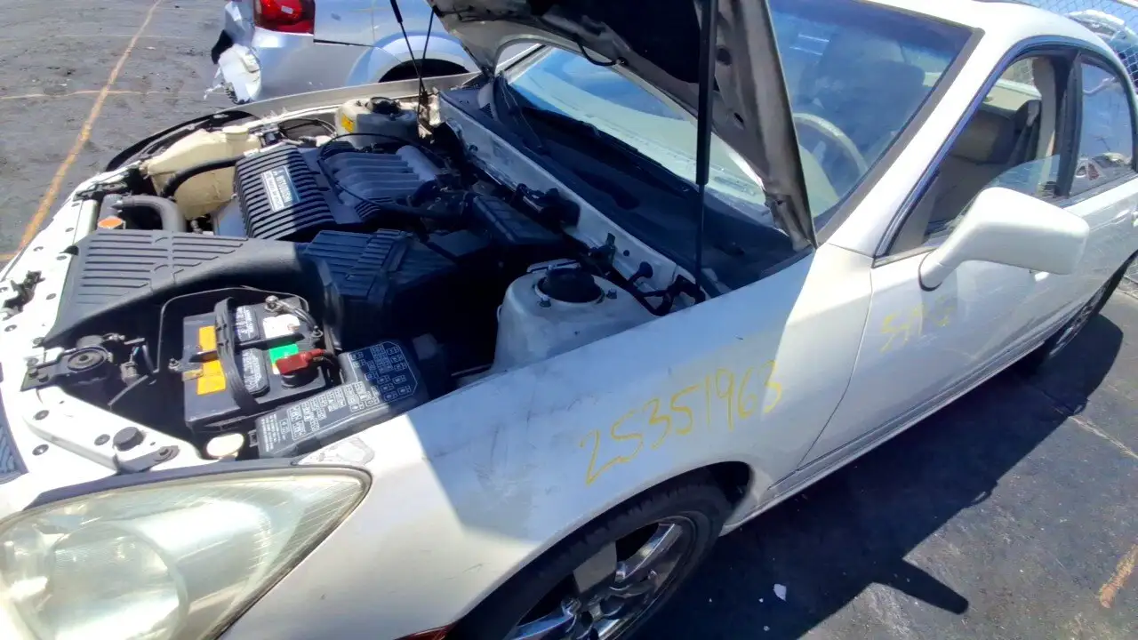 Photo of 2004 Mitsubishi Diamante