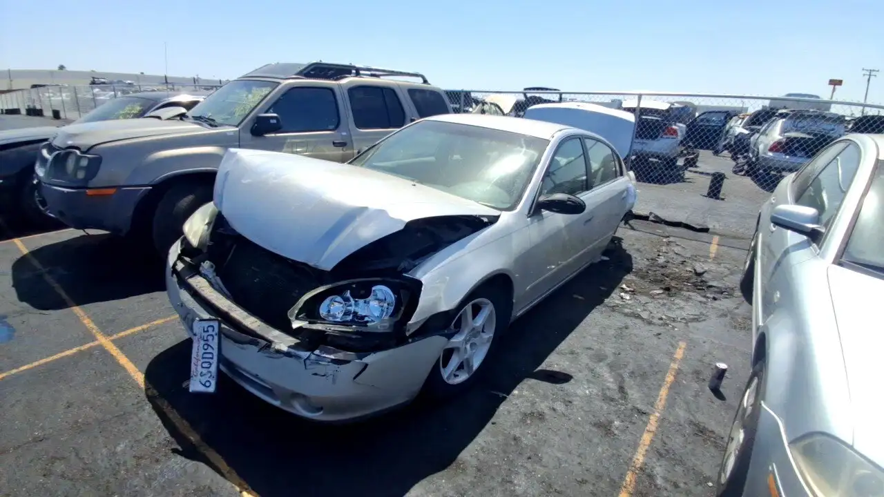 Photo of 2002 Nissan Altima