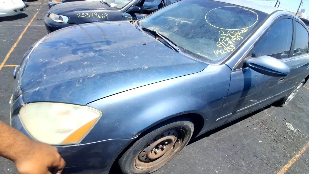 Photo of 2002 Nissan Altima