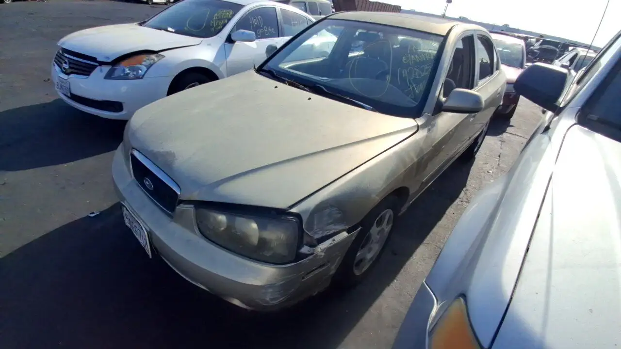 Photo of 2002 Hyundai Elantra