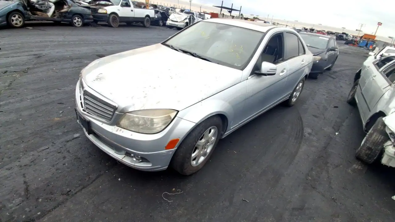 Photo of 2011 Mercedes-Benz C300