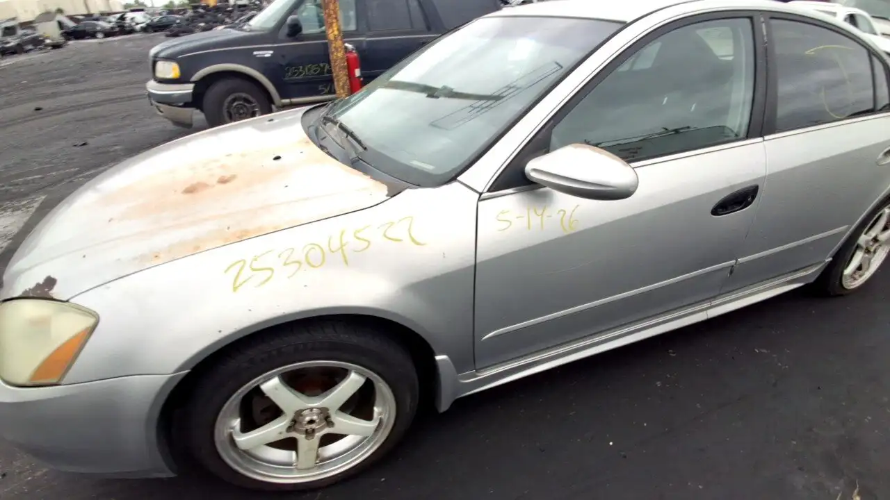 Photo of 2002 Nissan Altima