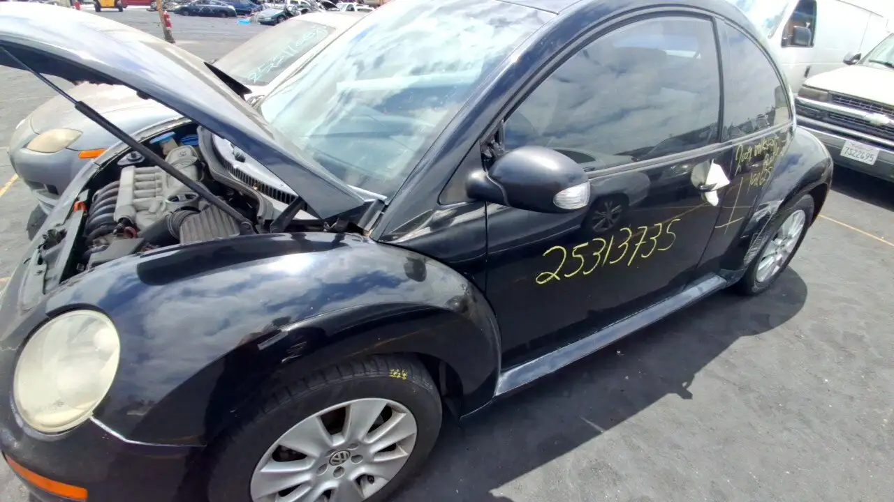 Photo of 2009 Volkswagen Beetle