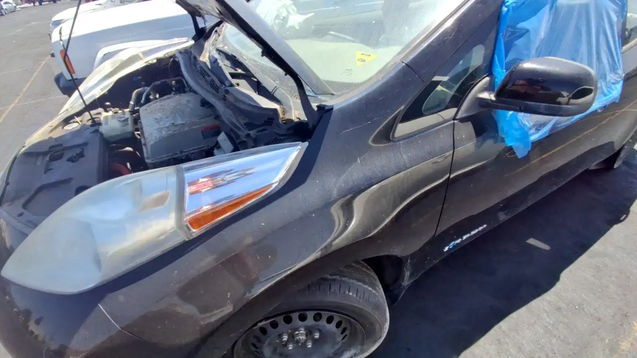 Photo of 2016 Nissan Leaf