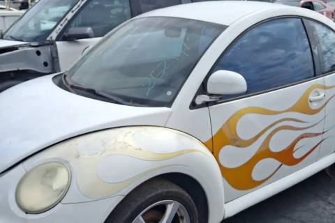Photo of 1998 Volkswagen Beetle