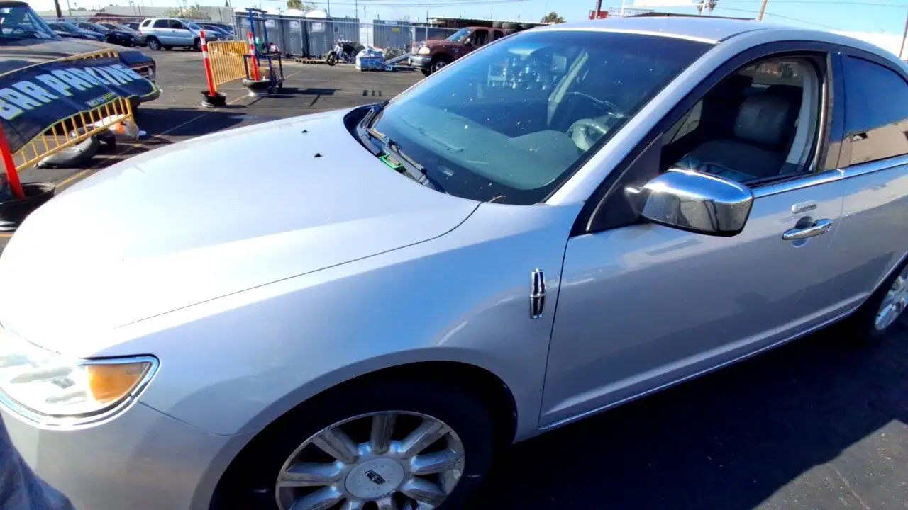 Photo of 2010 Lincoln Mkz
