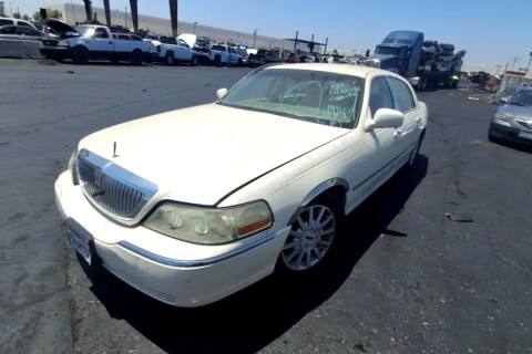 Photo of 2007 Lincoln Town Car